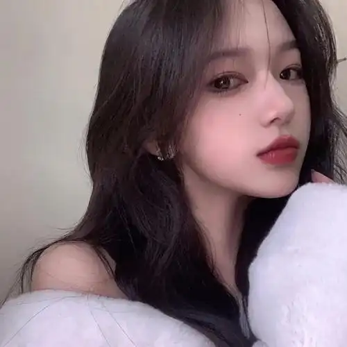 头像女生我只是一个寻找我内心平静的混乱女孩