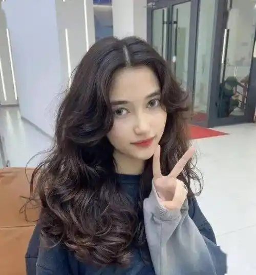 最流行的女生烫发发型,高人气烫发卷发设计赶紧来选一款吧