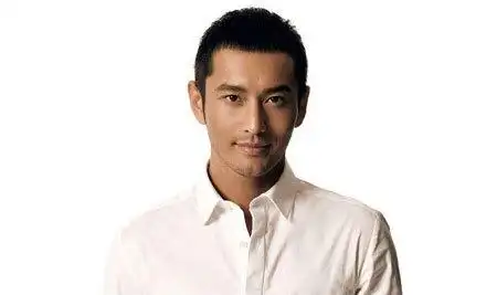 型男帅哥短发发型黄晓明板寸头清爽利落