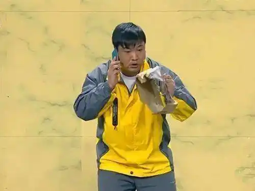 贾冰这个讲外卖小哥的小品郭德纲都泪目了直言是最顶级的喜剧