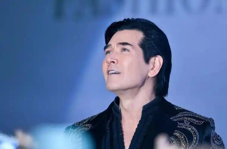 漂泊游子已归家,而今费翔仍执着苦寻_母亲_叶倩文_刘文正