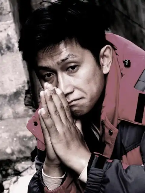 p data-id="go0cvkvq31">刘鉴,出生于辽宁省大连市瓦房店市,毕业于 a