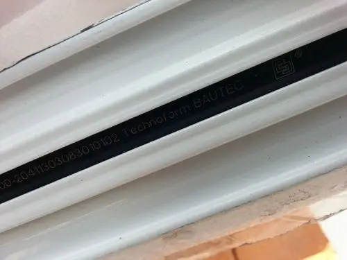 外貌控女主人和舒适控男主人拖拖拉拉软装苏州河畔复