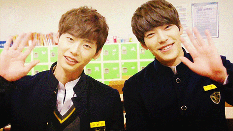 #李钟硕金宇彬聚餐照#