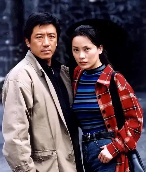 丁勇岱的妻子是谁(演员丁勇岱老婆赵雪华简历)