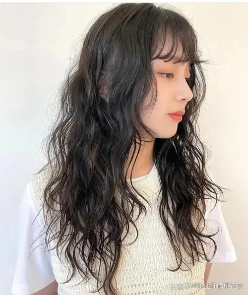 中长发烫s卷真的很显温柔,没有小卷这