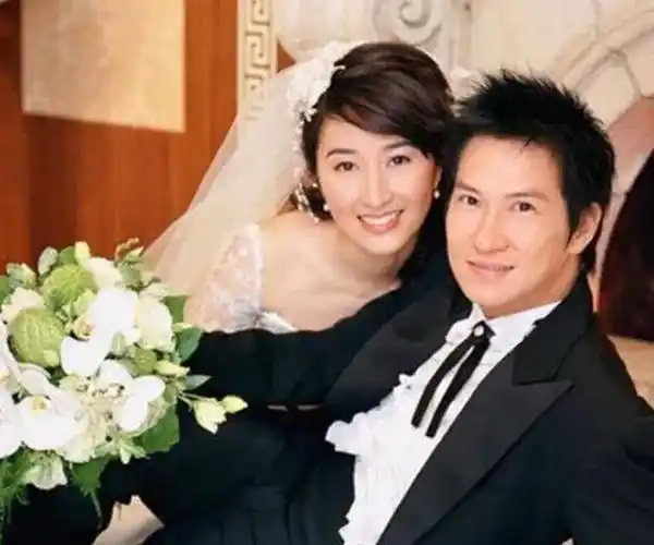 张家辉在和关咏荷见过父母之后,竟然立马向其提出分手