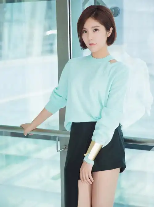 赵奕欢身材及性感写真