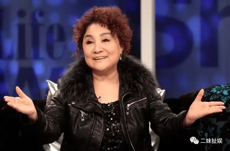 "闽南语歌后"陈盈洁将入狱!教唆亲姐伪造签名,欠63万获判3年