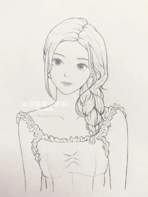 今天画的也是#鞠婧祎偏麻花辫好温柔78手绘工具: hb铅笔,2b自带铅笔
