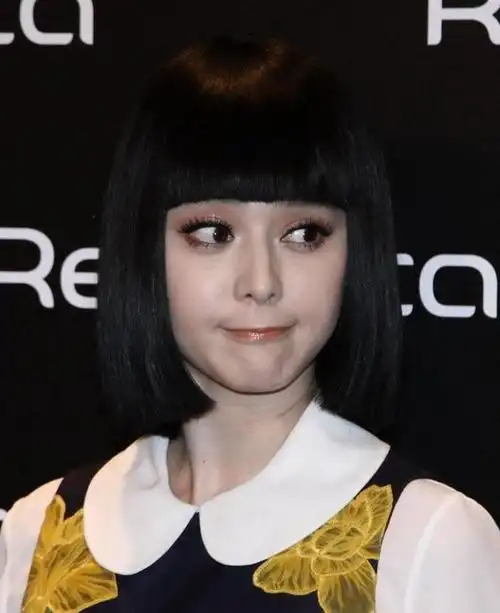 女神也卖萌 范冰冰短发bobo头亮相