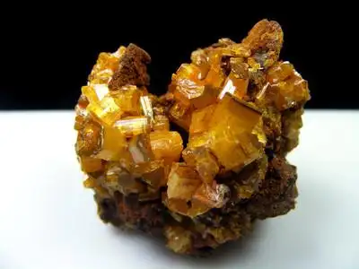 砷铅矿矿物晶体