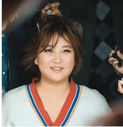 贾玲有多少斤重多高