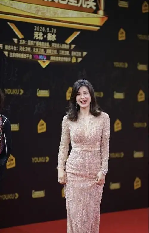 刘晓庆的这股妖风终究还是刮到了童蕾的身上