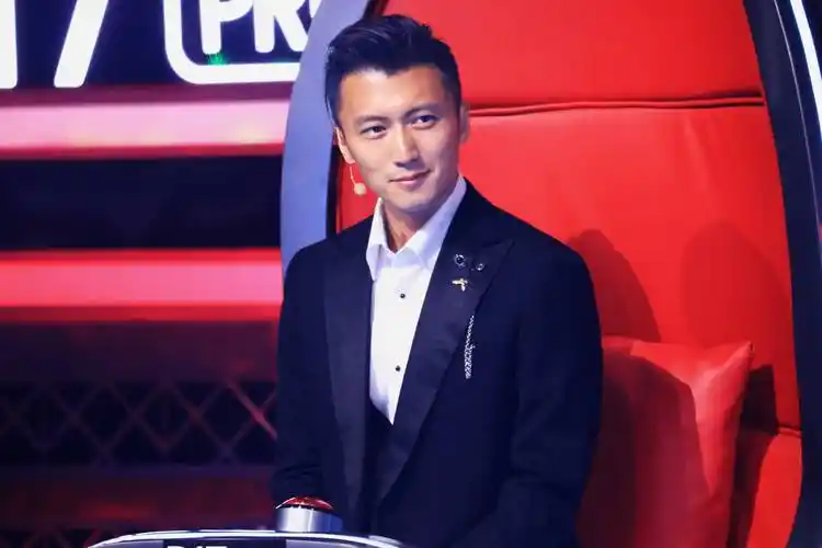 《中国好声音》谢霆锋以不变应万变 战队全员晋级