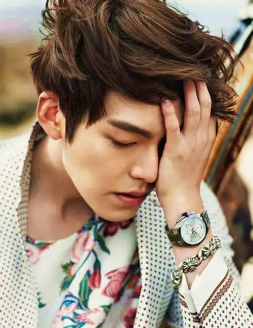 生日:1989年7月16日,巨蟹座.身高:188cm.