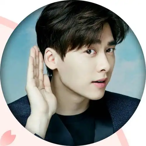 李易峰五月四日生日 李易峰日常卖萌照