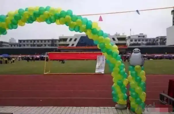 一瞬间孩子就被炸成大"黑脸",又是它惹祸,也许你家也有!