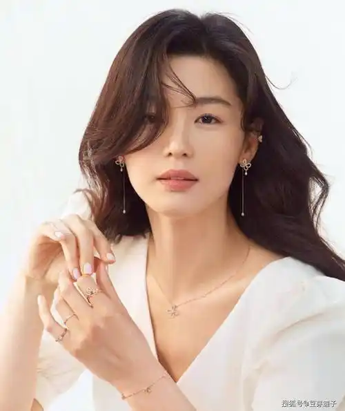 2023年20名最富有韩剧演员:金秀贤第一,玄彬第五,孙艺珍没上榜_收益