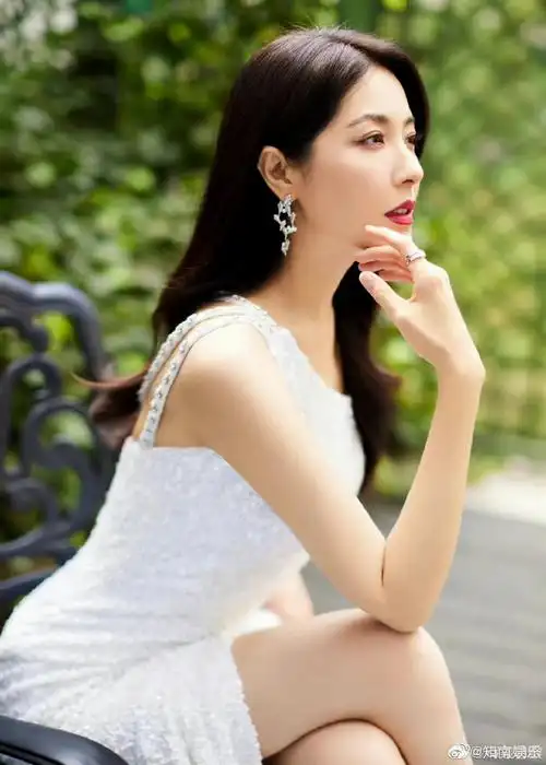 曾黎说我生活中更像个人##曾黎说95花都是我的女儿