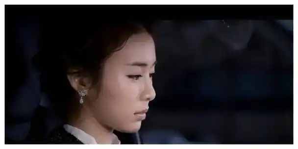 韩国性感女星尹恩惠,最新作《我的黑色小礼服》,势不可挡!