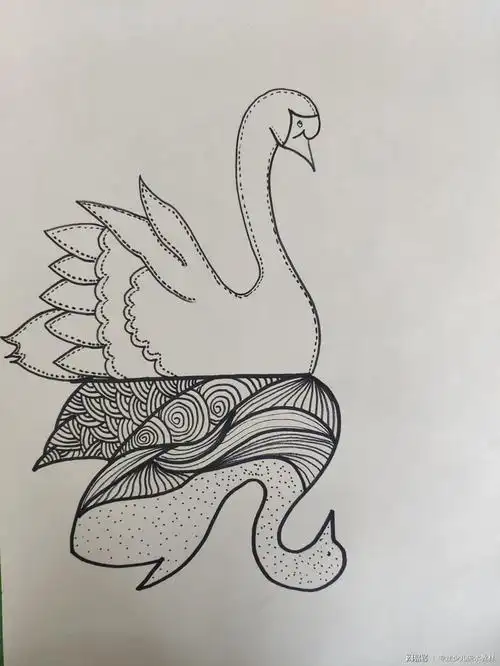 儿童画步骤齐全的黑白创意线描课件作品