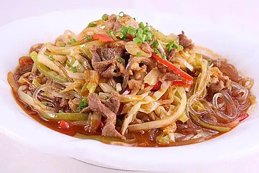 酸菜粉条炒肉