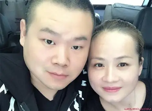 岳云鹏与妻子的合影