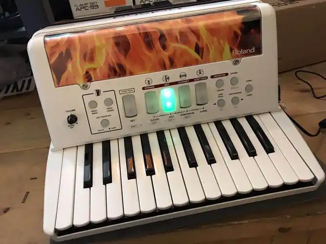 出全新fr1罗兰电子手风琴啊啊啊啊