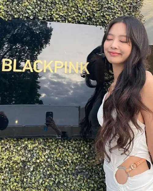jennie ins