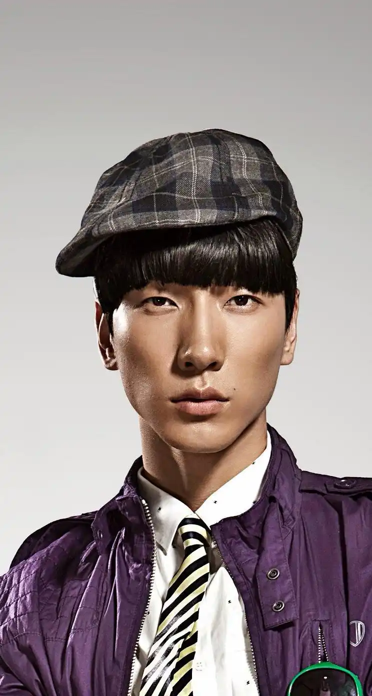 气质暖爸模特张亮写真高清手机壁纸744*1392