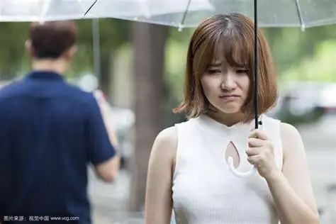 情侣分手图片伤感背影_伊卟图库