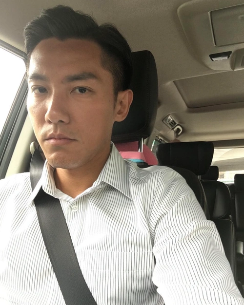 张颖康喊话tvb想做男一,40岁没机会考虑离巢,人生苦短不想蹉跎_刘德华