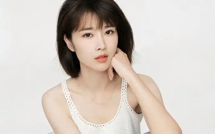 《唐朝诡事录》轻红扮演者是谁:星二代奚望资料背景大揭秘