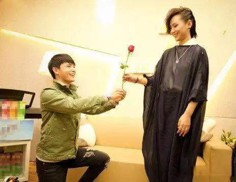 周笔畅男友照片曝光 笔笔男朋友竟是孙坚?