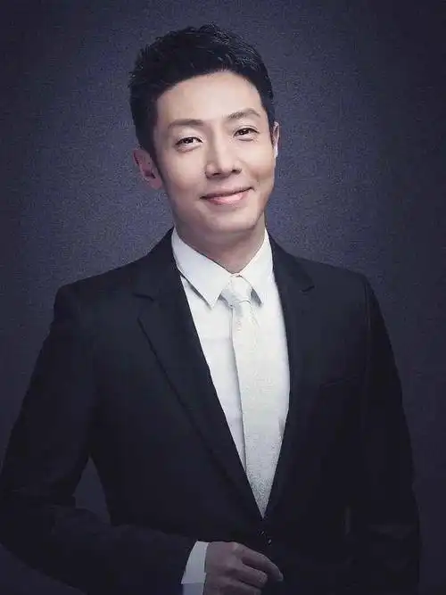 47岁撒贝宁真名曝光引网友哄堂大笑自曝自己改名后事业顺利了