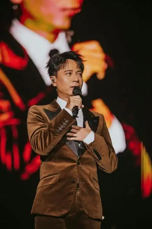 李克勤唱倾城 字字易碎