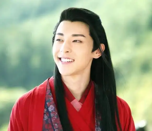 十大超帅男星古装红衣造型,杨洋易烊千玺上榜,你被谁撩到了呢?