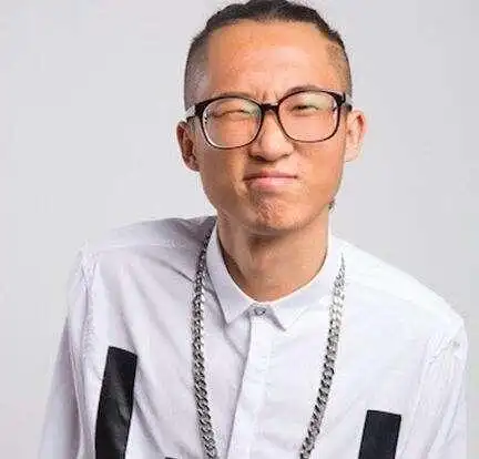 池子真名叫什么真叫秦海睿 池子个人资料什么学历和李诞怎么认识