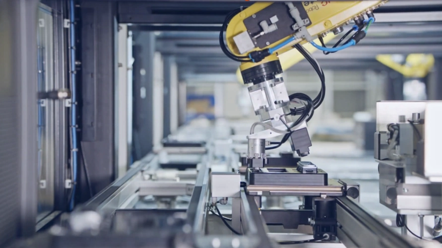 0到大型工厂的建立和大规模机械化,我们正处于由工业物联网(iiot)和