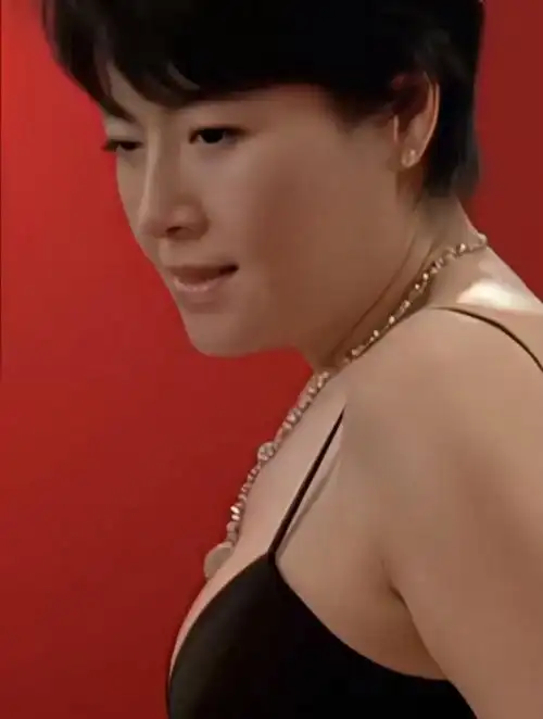 恬妞,貌美如花风华绝代的气质,你觉得她有气质么-度小视