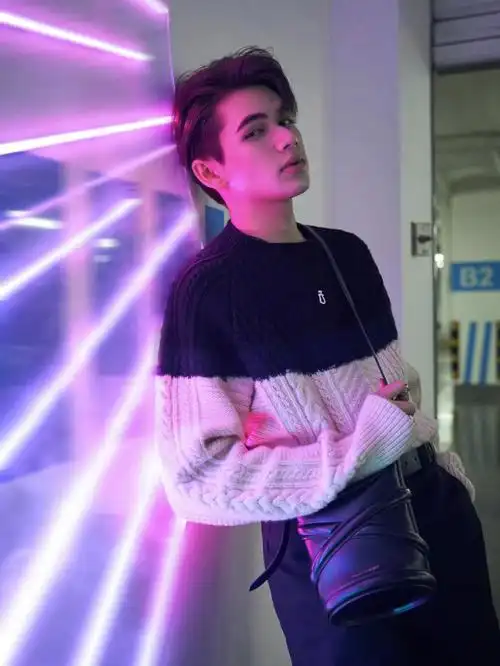 太帅啦#alexandermcqueen#庆怜#增高厚底鞋#最爱的包包#intersection