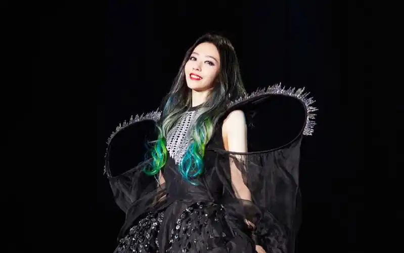 张靓颖【光2023巡回演唱会 长沙站】最初的爱