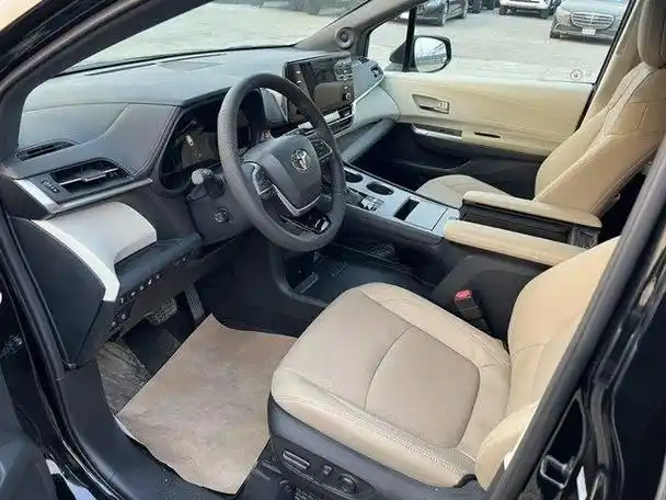 23款丰田塞纳商务车天津港优惠独享可分期