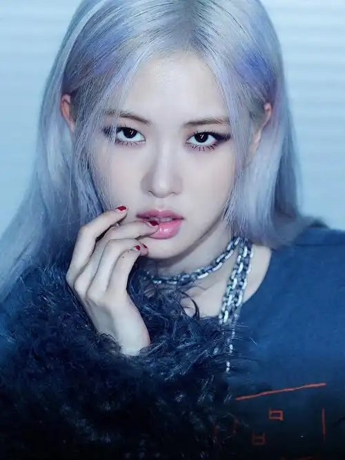 高贵冷艳蓝色妖姬朴彩英