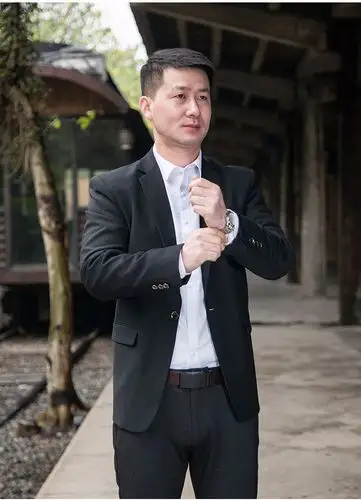 新款商务男士青年合金扣黑色腰带 头层牛皮真皮皮带