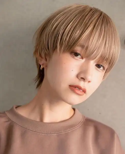 日系短发#浅米棕发色#沈阳日系美发店#混血发色#沈阳日系美发工资室