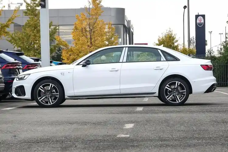 2023款奥迪a4l上市,价格及配置调整,售价32.18-39.98万元