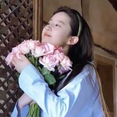 刘亦菲捧花头像