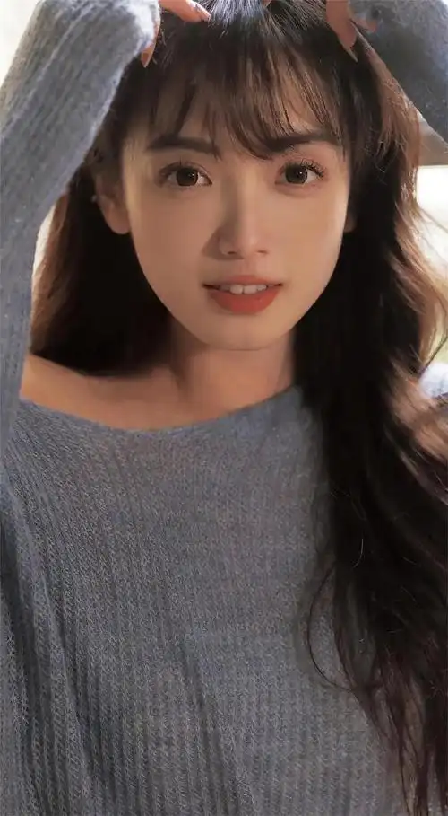 高清清纯美女壁纸写真,宛如一幅幅精致的艺术画卷,让人陶醉其中